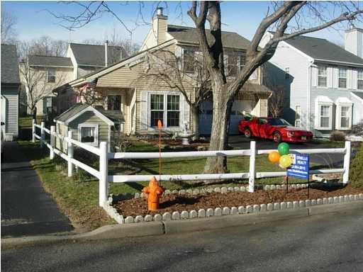 Eatontown, 2 bed, 2.5 Bath Eatontown, 2 bed, 2.5 Bath